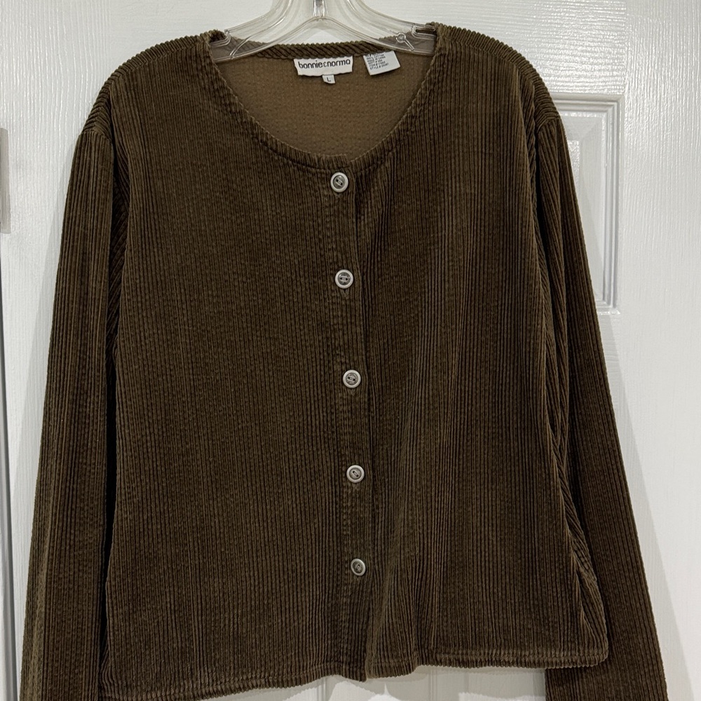 Bonnie & Norma round neck button corduroy 
Length approximately 23”
100% cotton